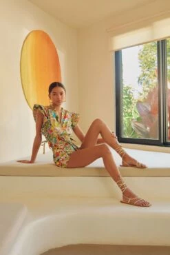 Olive Top -Cheap Tuke Bazaar Store 2023 SPRING SHOPIFY PR Lookbook 01 4908cee0 0aa2 4bba 8cf4 da12600e529d