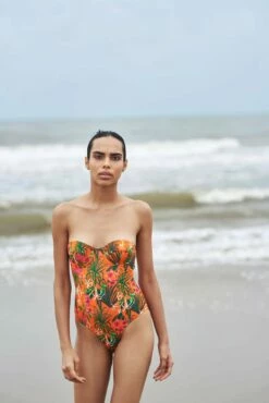 Corset Maillot -Cheap Tuke Bazaar Store DSC 0268