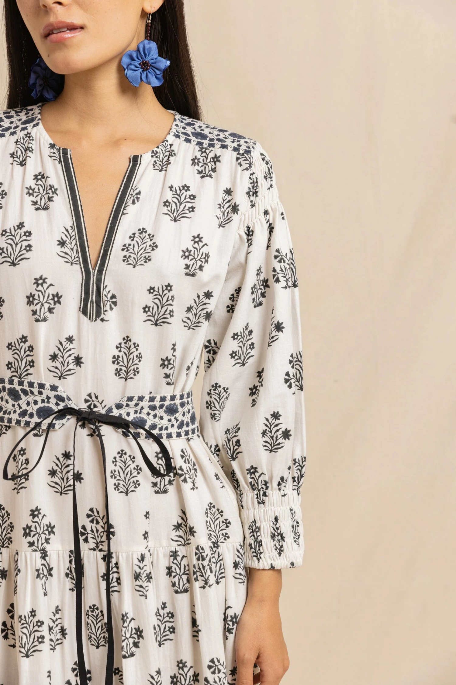 Eve Dress In Fichou Flower 4 Eve Dress In Fichou Flower - Image 4