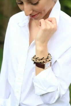 Gold With Black Bracelet -Cheap Tuke Bazaar Store IMG 3908 6ce52bd8 a300 48c0 97bf 253e7b4421bc