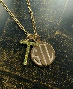 Confetti Peridot Letter Pendant -Cheap Tuke Bazaar Store IMG 5709 1000x 46459af7 c938 4dd7 b249 3e7c14fbe752