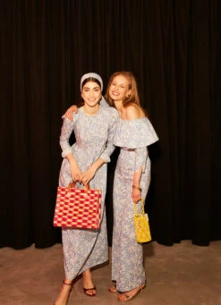 THE BETSY LAUREN TOP 12 THE BETSY LAUREN TOP -Cheap Tuke Bazaar Store THE BETSY LAUREN TOP 2