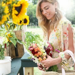 Flower Hoop-la -Cheap Tuke Bazaar Store flower hoopla 2