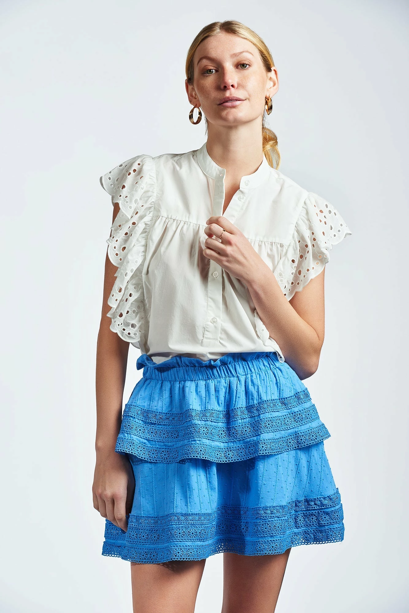 The Sleeveless Scarlett Shirt 5 The Sleeveless Scarlett Shirt - Image 5