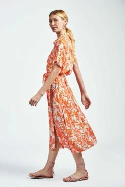 The Short Sleeve Kara Dress -Cheap Tuke Bazaar Store theshortsleevekaradressorangetropical4